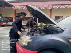 Satgas Tindak Subsatgas Jibom LK-2024 Melaksanakan Perawatan Kendaraan R4